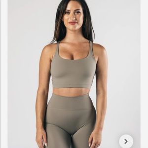 Alphalete Surface Altitude Bra Sea Shell